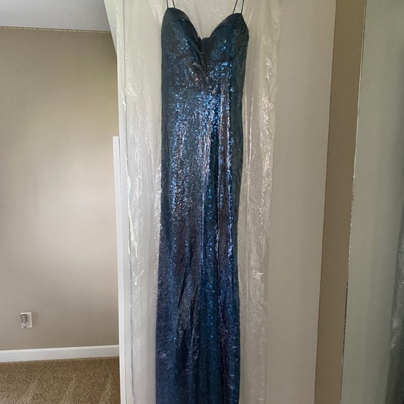 Beautiful Windsor Prom Dress - Picture 5 of 8